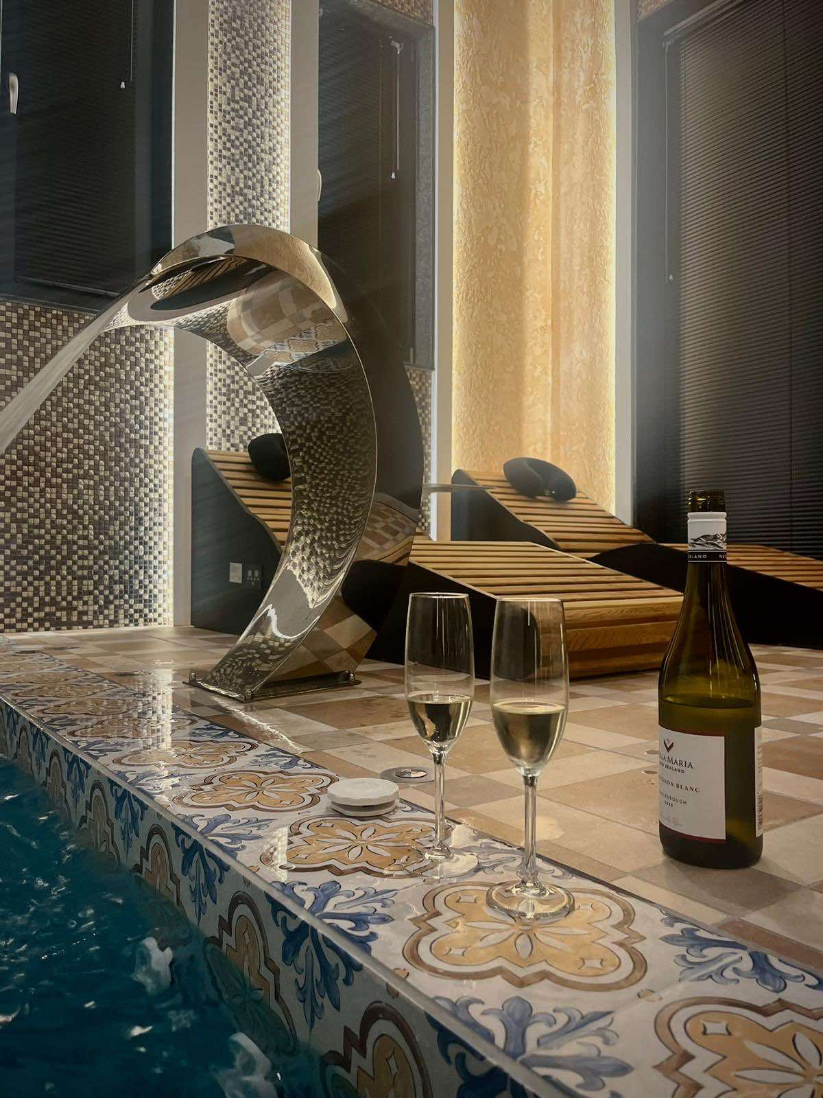 Premium experience with hot mineral water in luxury villa